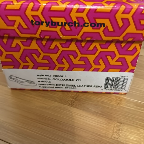 Tory Burch Gold Leather Distressed Reva Scrunch Ballet Flats - Picture 6 of 9